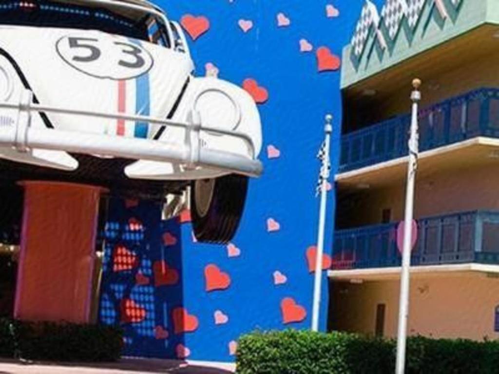 Disney'S All-Star Movies Resort Celebration Exterior photo