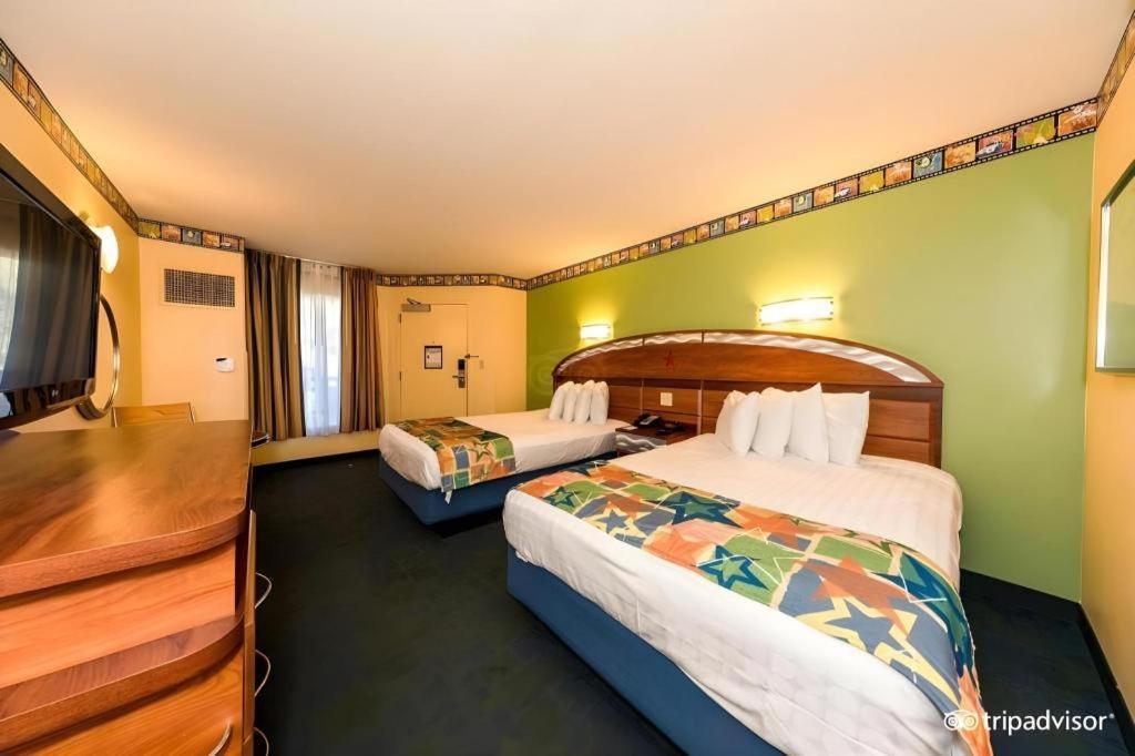 Disney'S All-Star Movies Resort Celebration Exterior photo